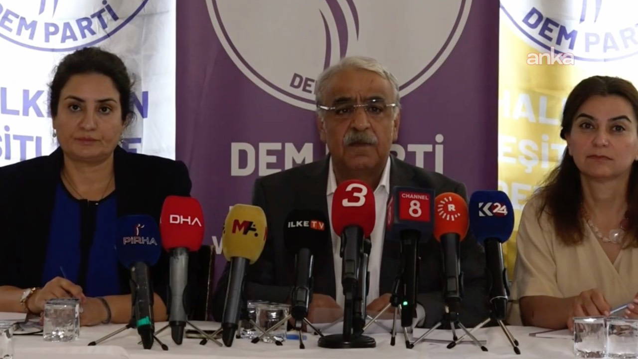 DEM Parti İmralı Heyeti üyesi Mithat Sancar: Şiddet bitiyorsa yerine siyaset geçmeli – Son Dakika Siyaset Haberleri