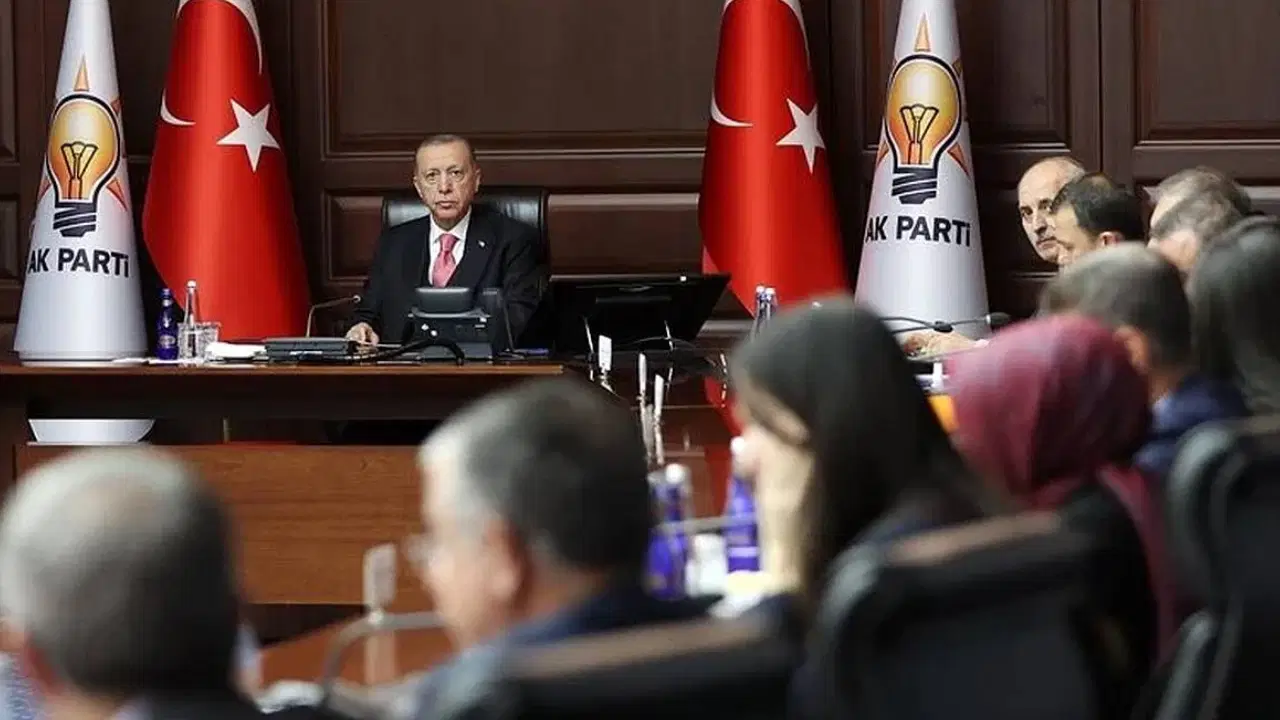 AKP MYK toplanıyor: Sahadan gelen şikâyetler Erdoğan’ın masasında – Son Dakika Siyaset Haberleri AKP MYK toplanıyor: Sahadan gelen şikâyetler Erdoğan’ın masasında – Son Dakika Siyaset Haberleri