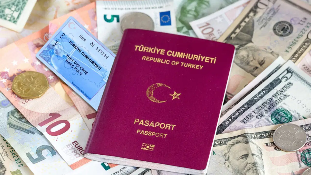 CHP’den yurt dışı çıkış harcı zammına tepki: ‘Bu sadece bir vergi değil, Saray’ın çürümüş düzeninin millete kestiği ceza!’ – Son Dakika Siyaset Haberleri