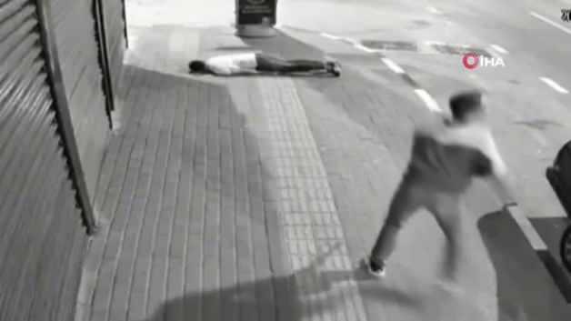 Kalabalığın arasına daldı, husumetlisini başından böyle vurdu Kalabalığın arasına daldı, husumetlisini başından böyle vurdu