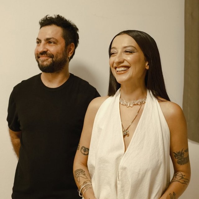Melike Şahin & Hanao “Gelsen Ölür Müsün” Melike Şahin & Hanao “Gelsen Ölür Müsün”