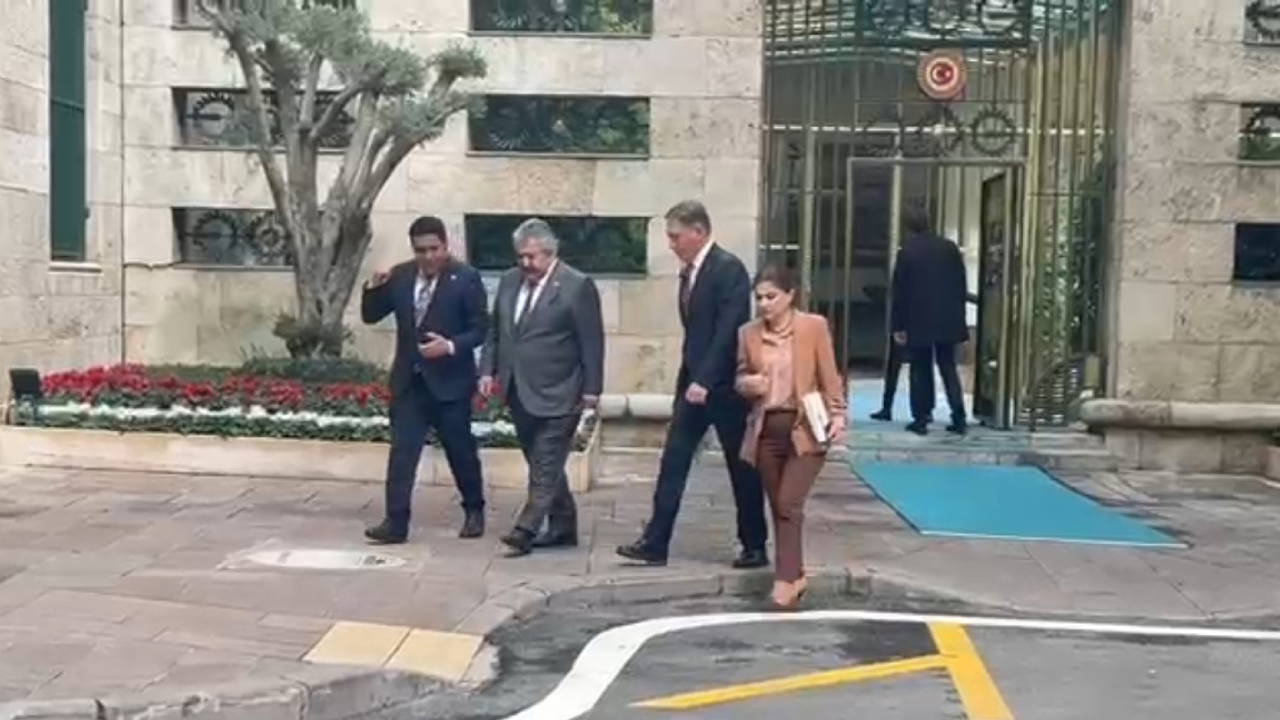 TBMM Başkanı Kurtulmuş, süreç komisyonu üyesi grup başkanvekilleriyle görüştü: Dikkat çeken ‘İmralı’ yanıtı – Son Dakika Siyaset Haberleri