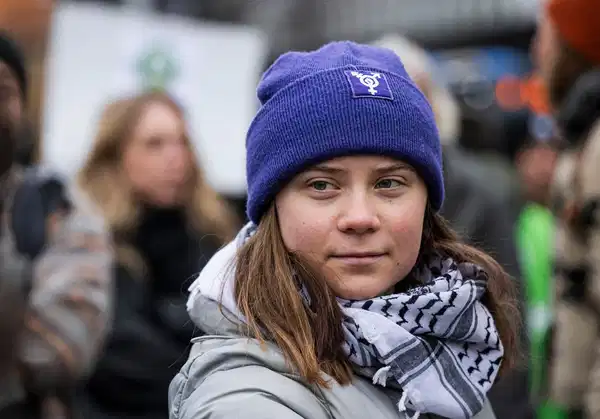 Sumud Filosu’ndaki gazeteci anlattı: Greta Thunberg’e Nazi yöntemleriyle işkence! – Son Dakika Siyaset Haberleri